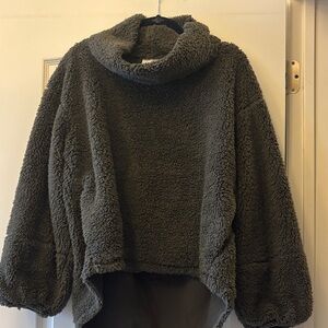Lululemon warm restore Sherpa Pullover
